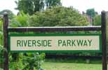 riverside_parkway_sign2.jpg