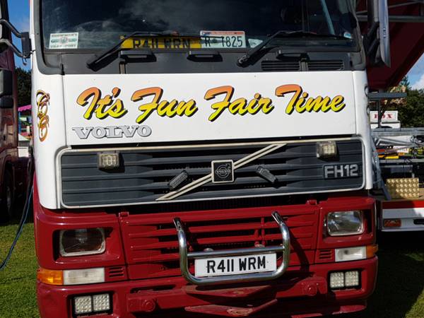 its fun fair time lorry 600px 20210929 120216