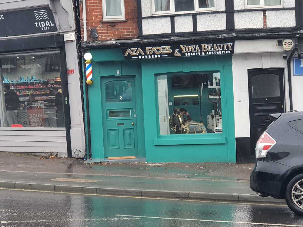 Aza Fades Yoya Beauty 1000px 20261026 110617