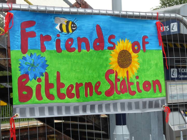 Bitterne Station 1 friends of sign close up P1020333