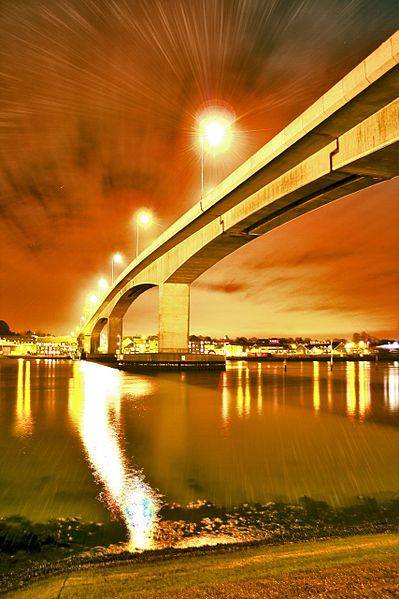 Itchen Bridge Rhys Jones from Southampton UK CC BY 2.0 via Wikimedia Commons