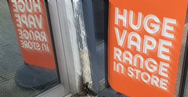 huge vape range in store cropped shake blur 600px 20260820 121008
