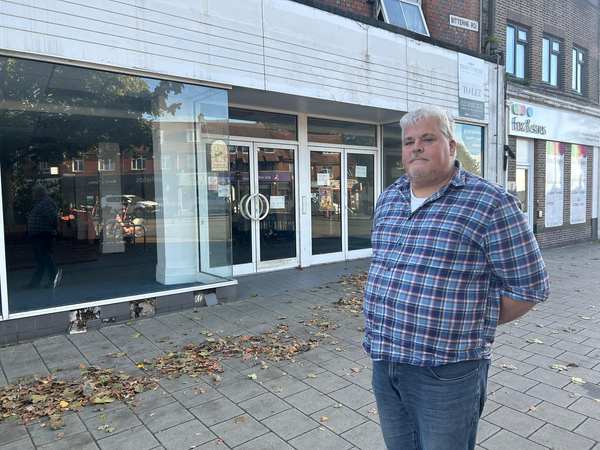Ian Knight Outside Proposed Bitterne Fish And Chip Shop LDRS