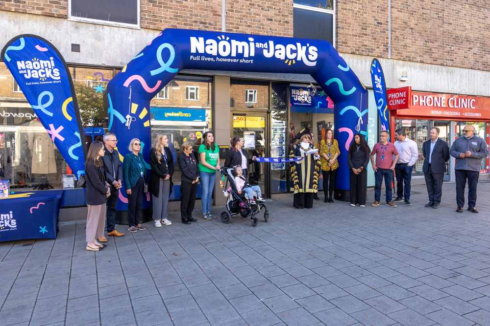 Naomi and Jacks Bitterne charity shop opening supplied 1000px