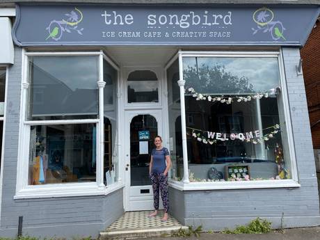 jackie tomlin the songbird cafe supplied 460